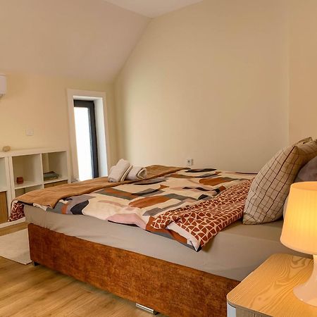 2-Bedroom Flat - Sunny Balcony Plovdiv Exteriér fotografie