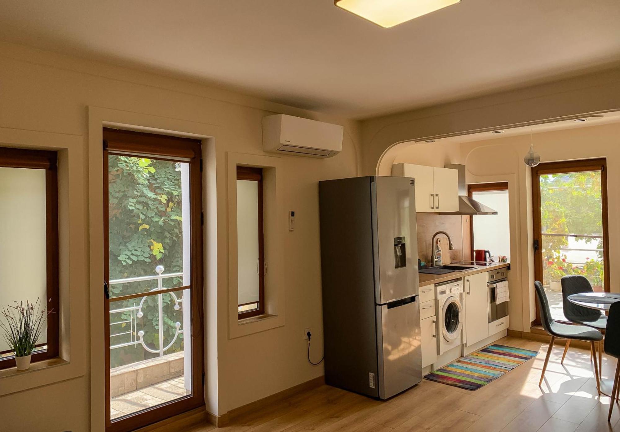 2-Bedroom Flat - Sunny Balcony Plovdiv Exteriér fotografie