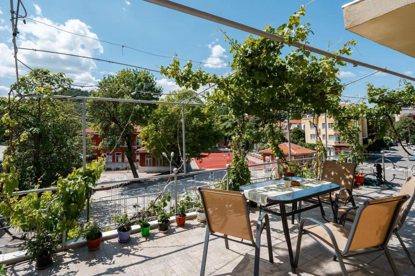 2-Bedroom Flat - Sunny Balcony Plovdiv Exteriér fotografie